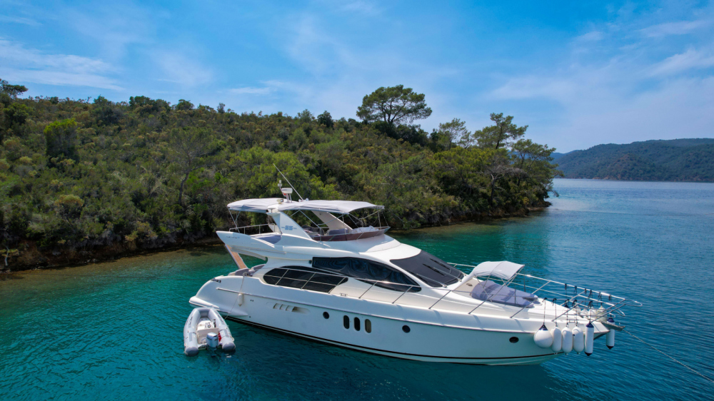 Motor Yacht – Miraç